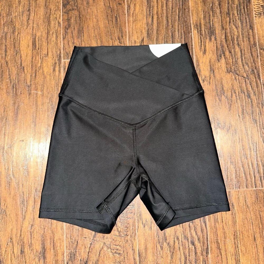 NWT Offline by Aerie Black Crossover High-Waisted Biker Shorts